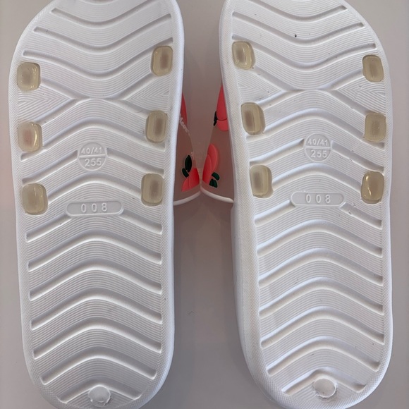 Cute White Peach Slide Sandals | NWOT - Picture 2 of 3